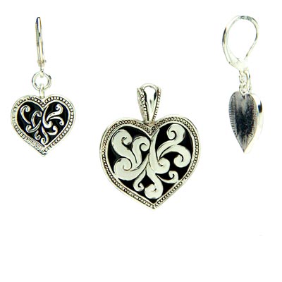 Wholesale polished Silver Heart Pendant Earring Set Lead Safe Earrings have Clas